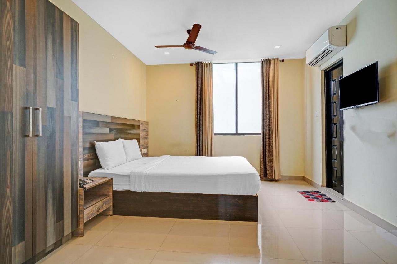 Capital O 87015 Hotel Al Salama Коччи Экстерьер фото